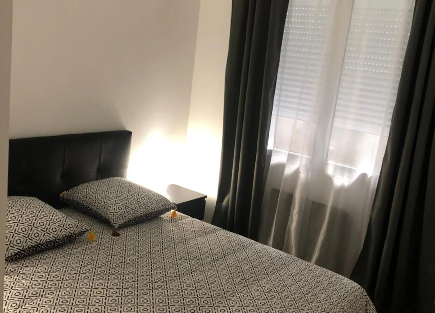Appartement F3 Box Velo Moto Centre Historique ミルポワ アパート