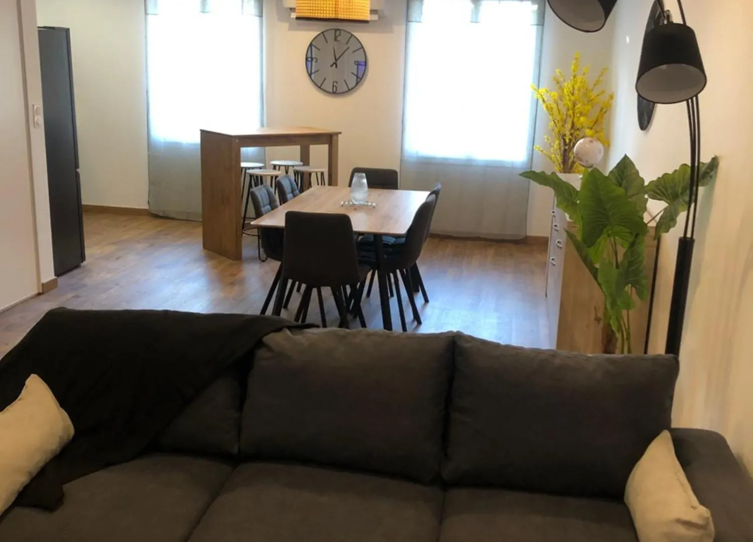 Appartement F3 Box Velo Moto Centre Historique ミルポワ